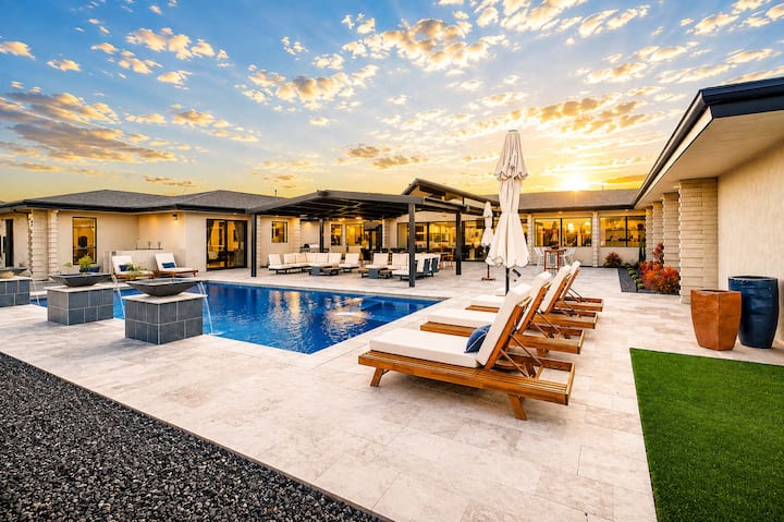 Modern 6,000sqft Resort — photo 1