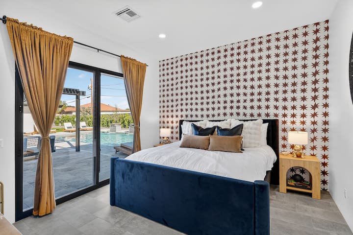 Modern 6,000sqft Resort — photo 4